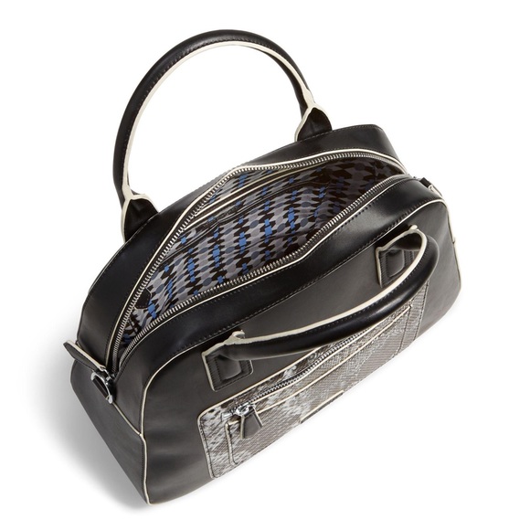 💕SOLD💕 Vera Bradley Bowler Satchel Black - Picture 2 of 2